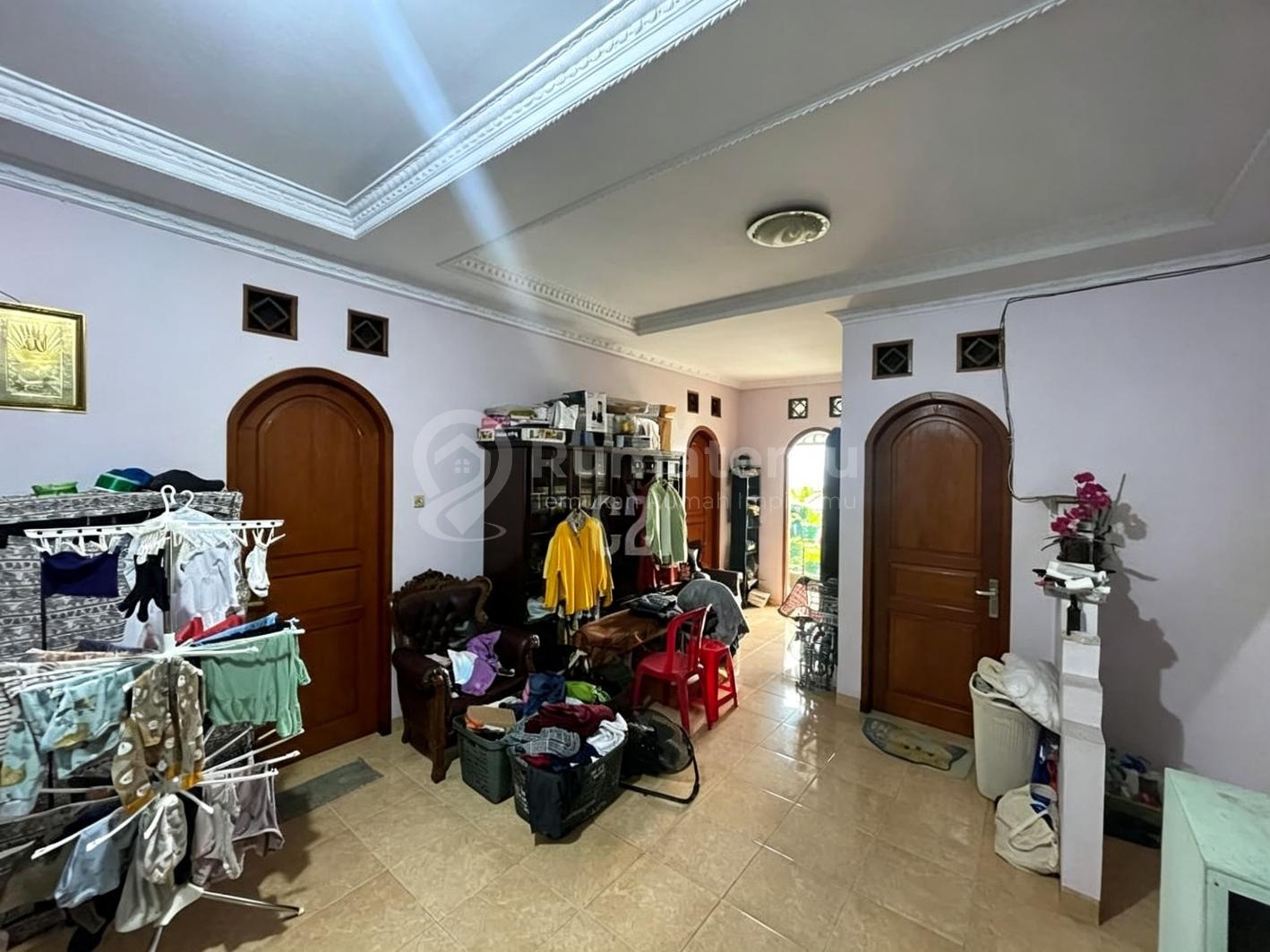 Dijual Rumah 2 Lantai di komplek Pancoran Mas, Depok Jaya Akses jalan 1 mobil