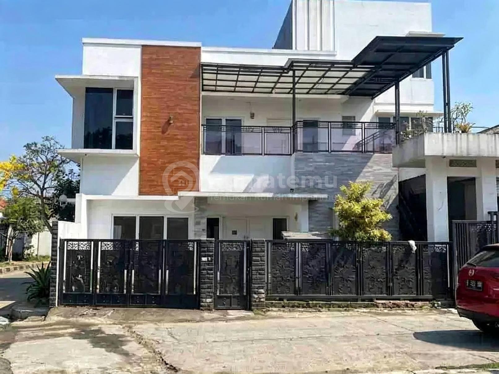 Rumah Mewah Full interior Kota Sukabumi 3 Lantai Turun Harga 2 M saja Hook