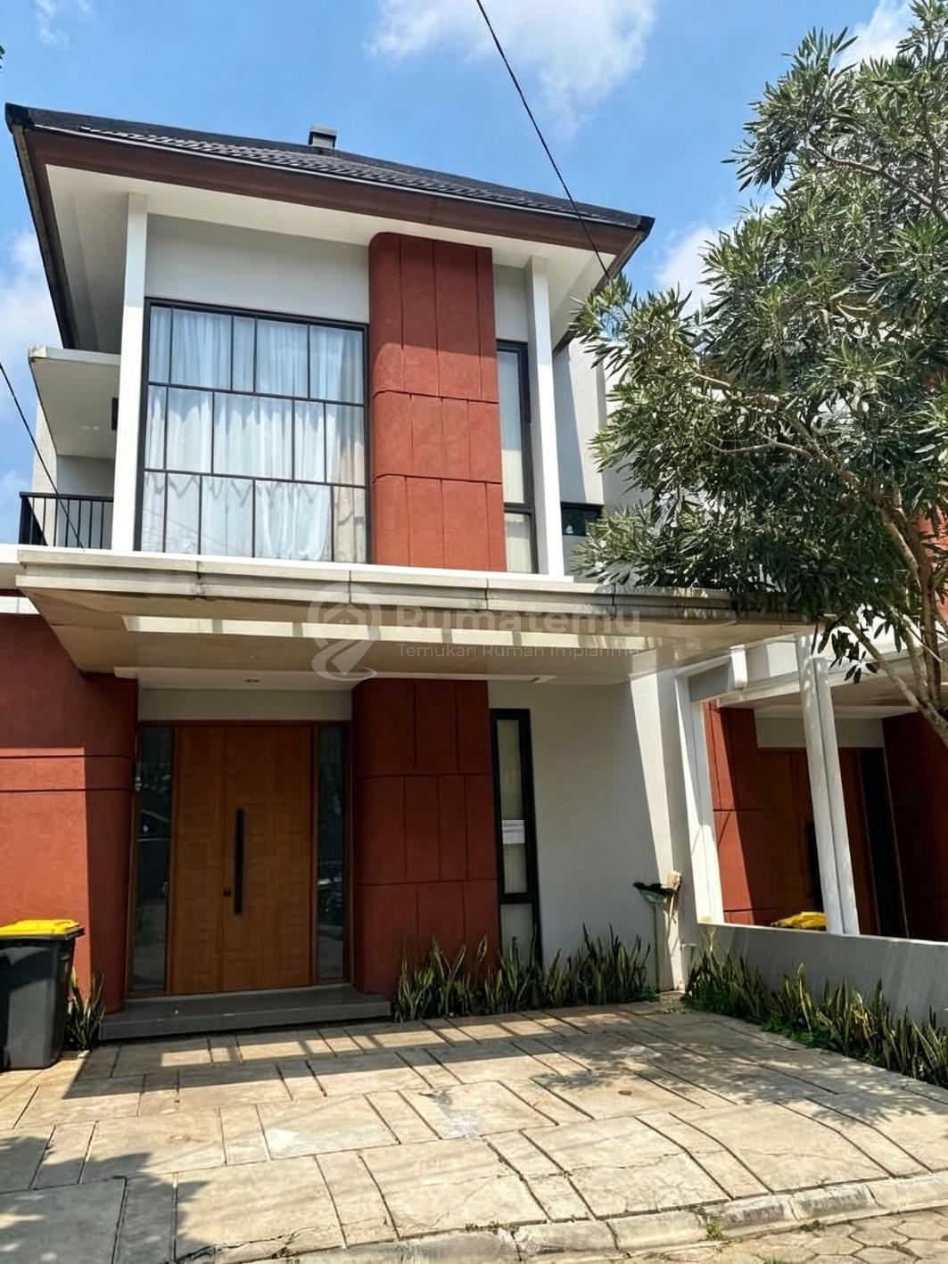 Dijual rumah Semi furnsihed di komplek Paradesa Cirendeu, Ciputat Timur