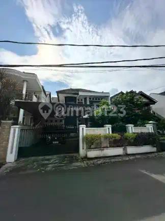 Rumah Secondary Dalam Komplek di Ciracas