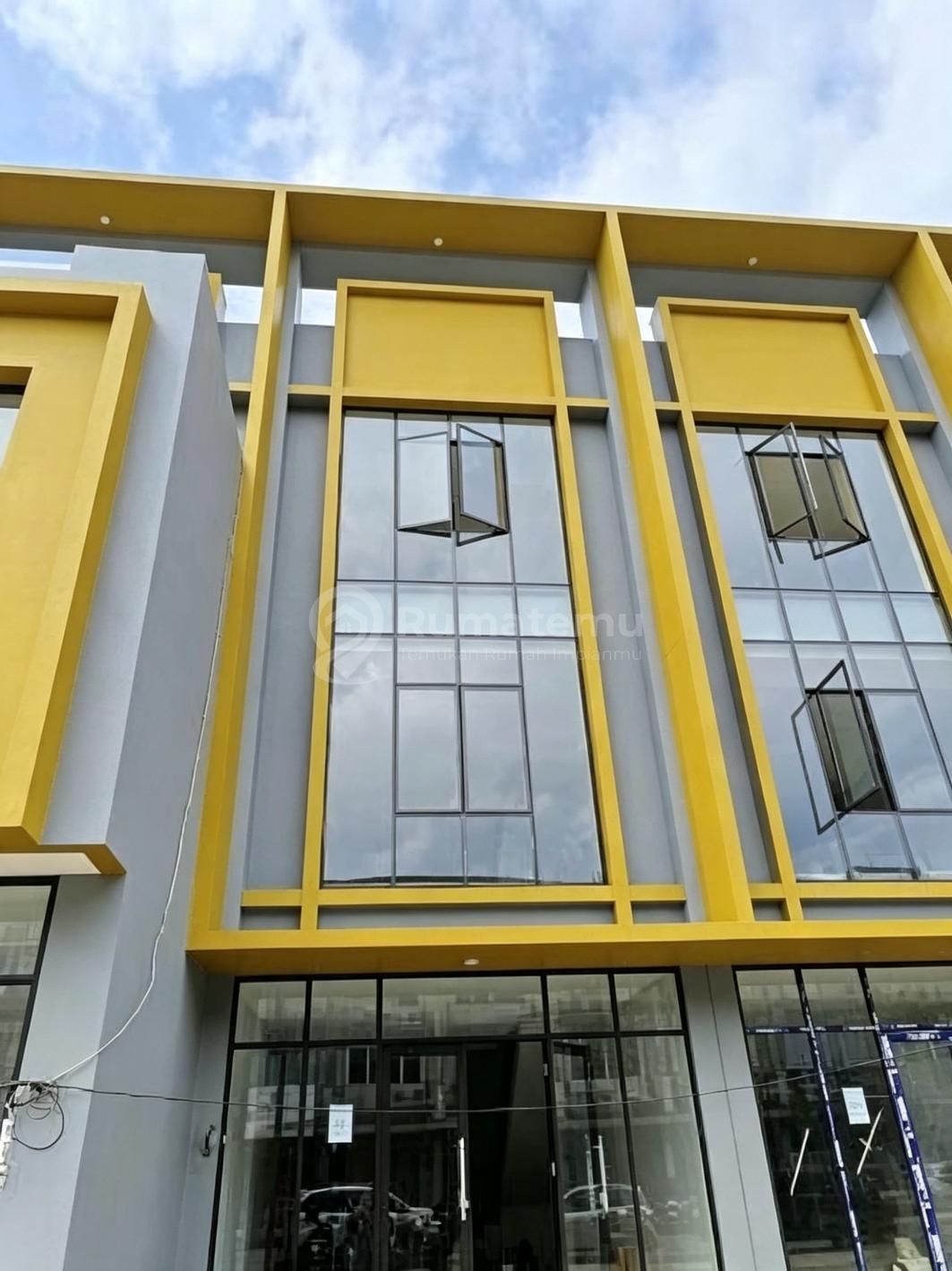Ruko Baru di Alam Sutera, Free Parkir, Bagus
