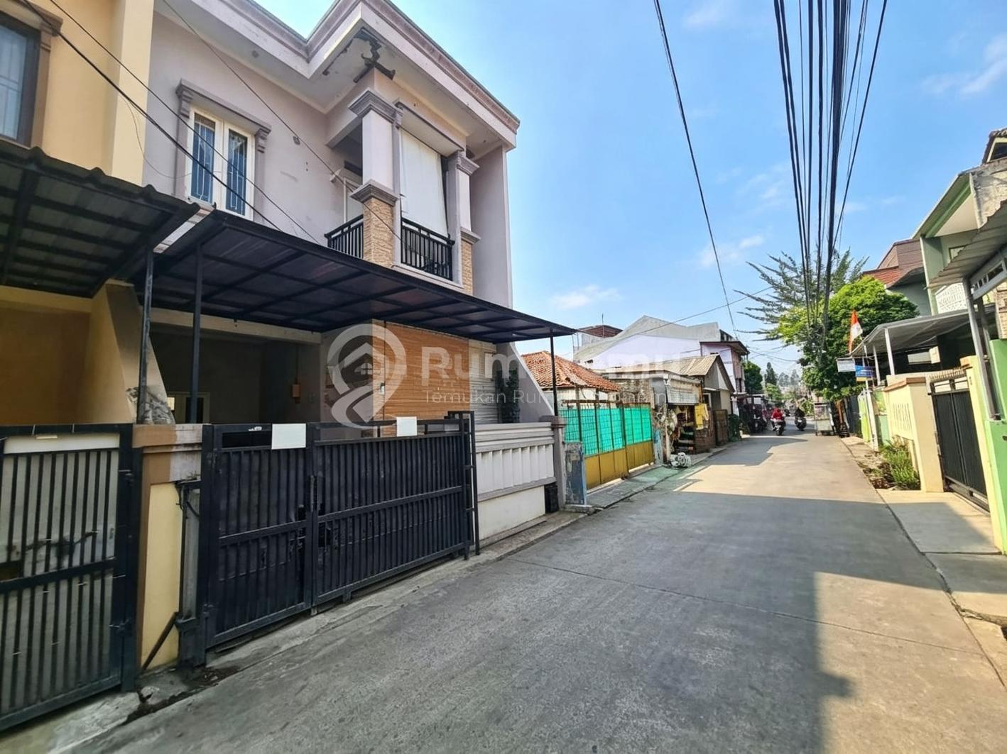 Dijual rumah Siap Huni di Duren Sawit Hadap Utara, Duren Sawit, Jakarta