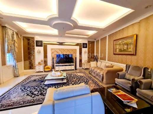 RUMAH KEMANGGISAN INTERIOR DESIGN MEWAH DAN ESTETIK JAKARTA BARAT