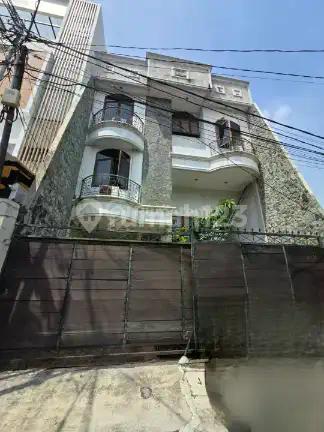 Jual Rumah 4 Lantai Cantik Rapi Tinggal Masuk Di Sunter Mas