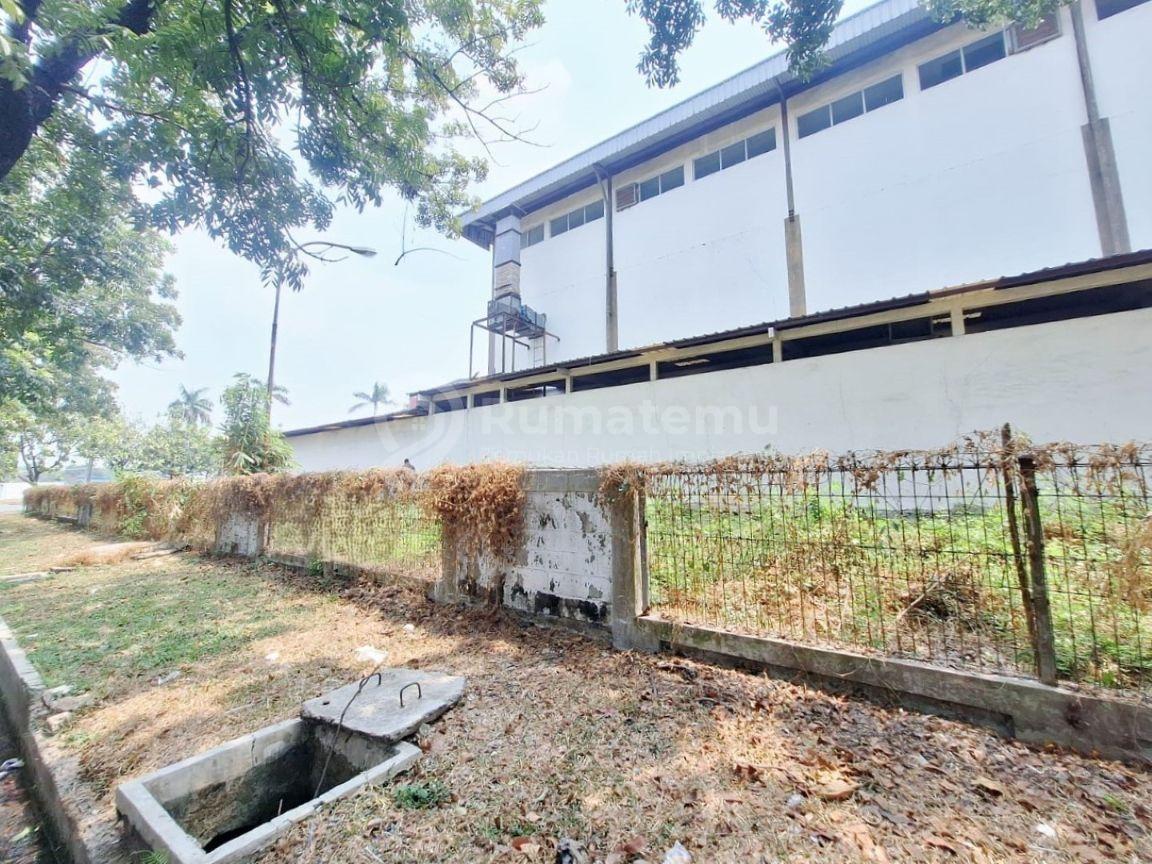 Gudang Ex Pabrik Hoek Kawasan Industri Jababeka Cikarang Utara