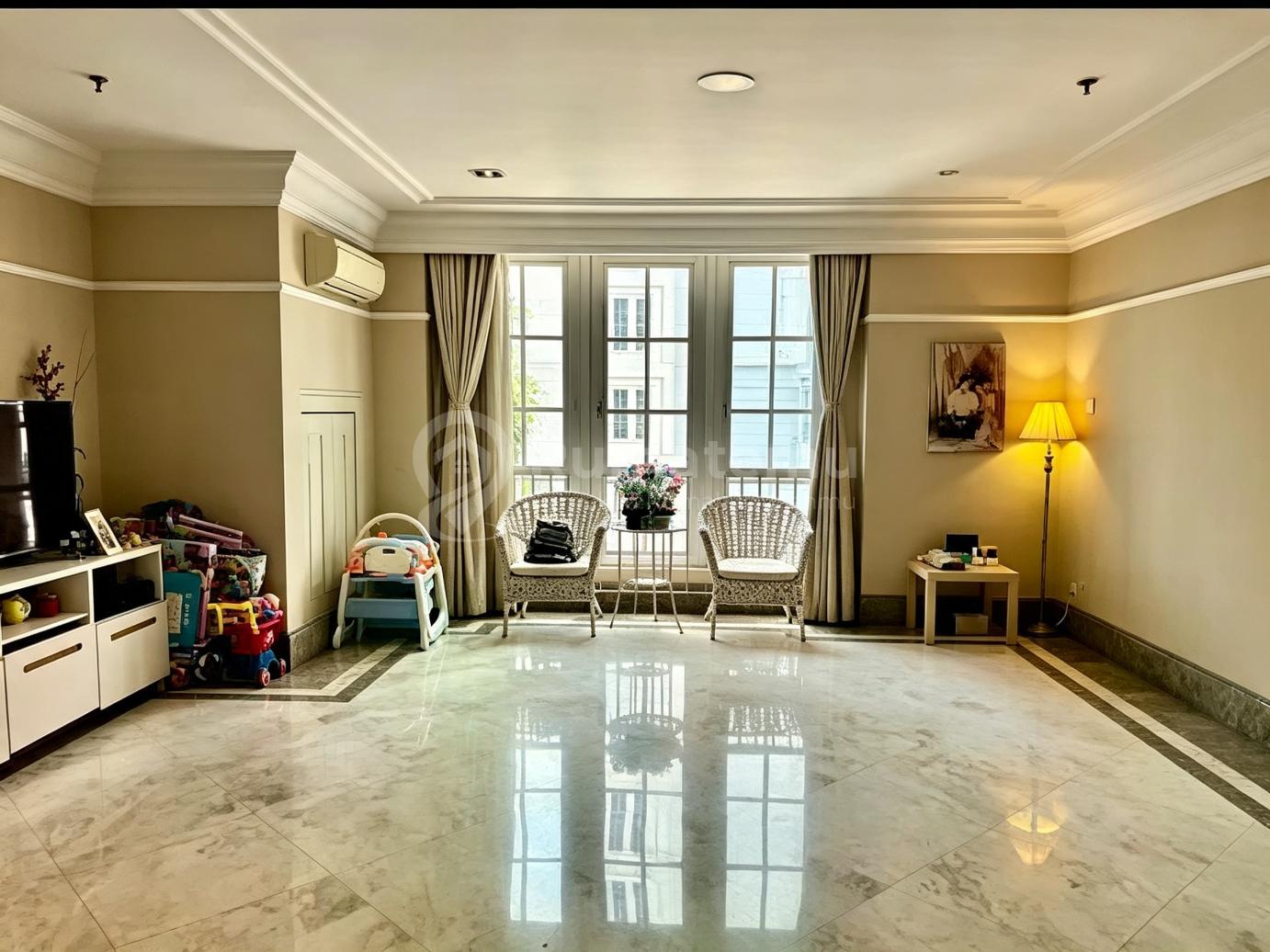 Apartemen Elit 3 Br Tower 1 di Permata Hijau, Jakarta Selatan