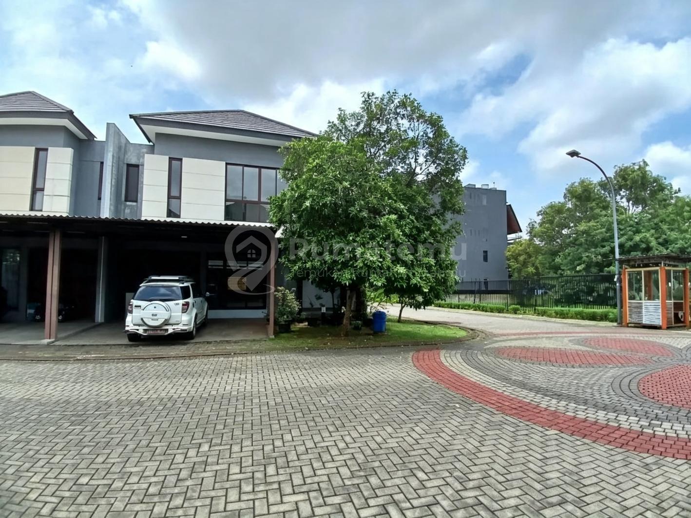 Dijual Rumah Cantik Hook di Cluster Aure Amata Mozia BSD
