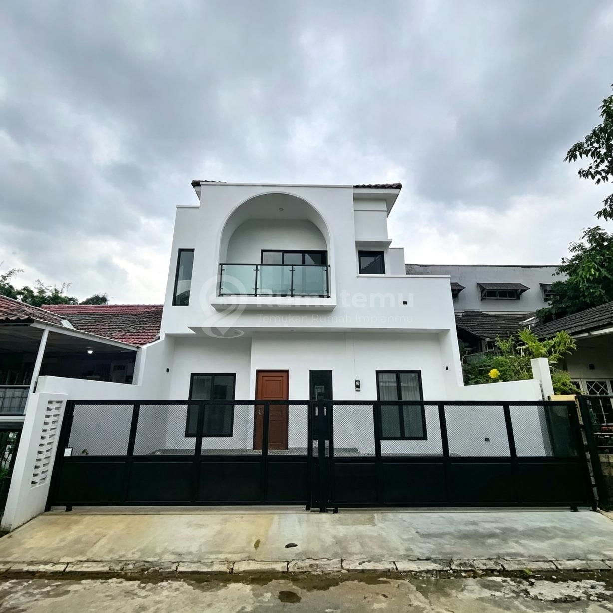 Rumah Brand New di Kencanaloka Bsd City Harga Rp. 2,95 Miliar