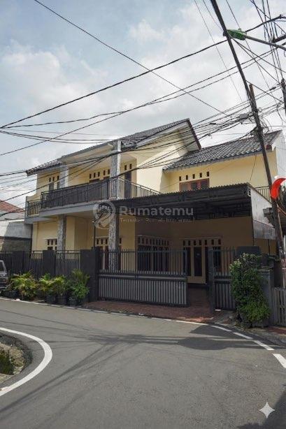 Dijual Rumah 2 Lantai di Utan Kayu Utara, Jakarta Timur