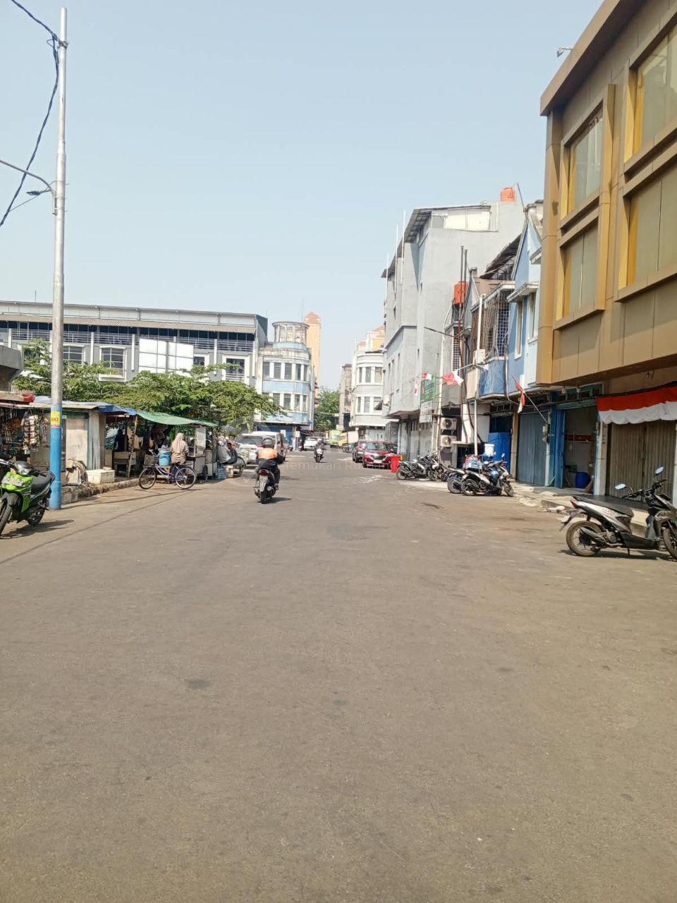 Dijual Cepat Ruko di Taman Palem Lestari