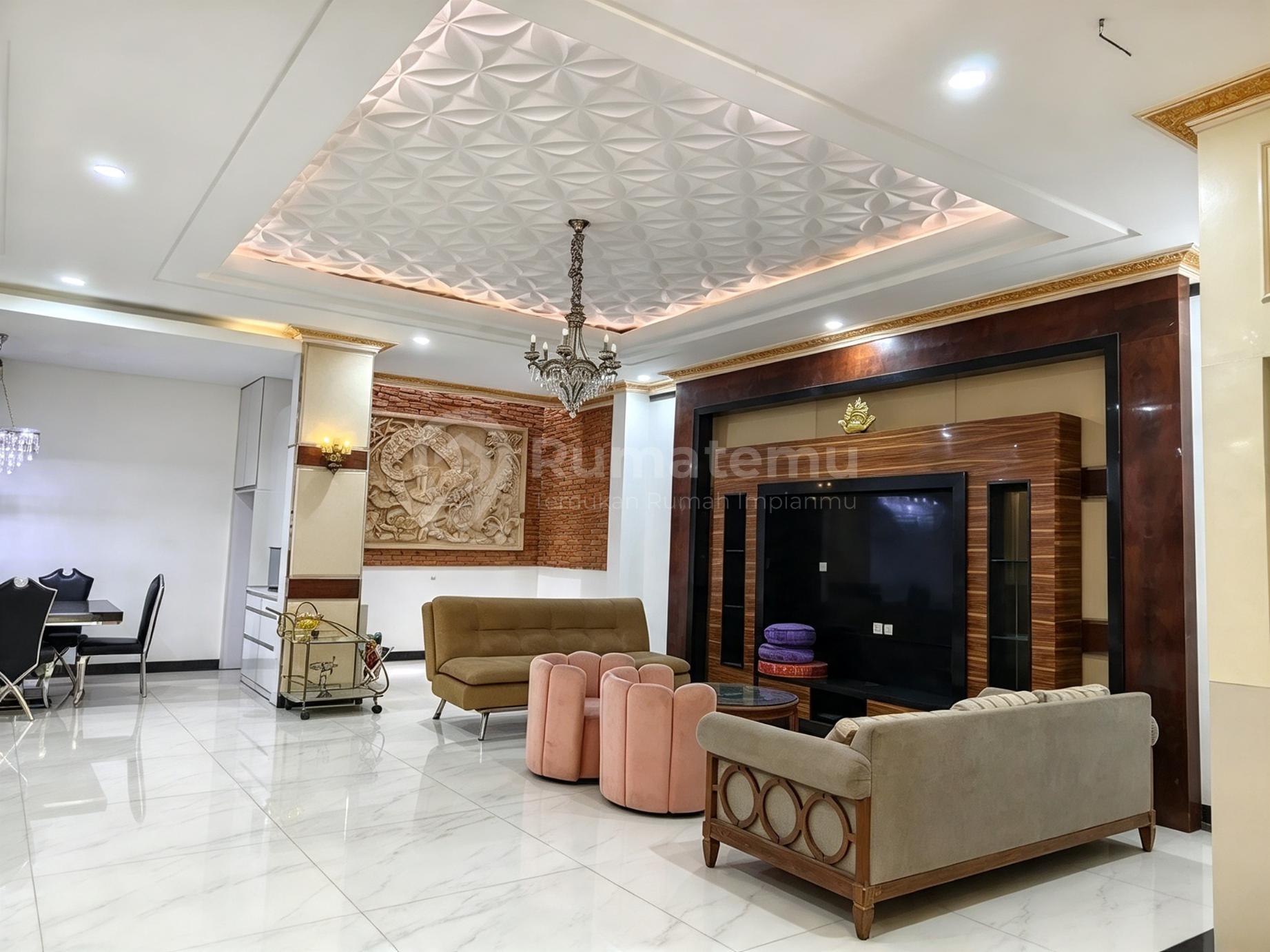 Dijual Rumah Mewah Elit Lokasi Pik Kuda Laut Hoek
