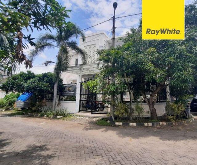 Dijual Rumah Aset Lelang Permata Safira Regency Lakarsantri Surabaya LT 204m2 SHM
