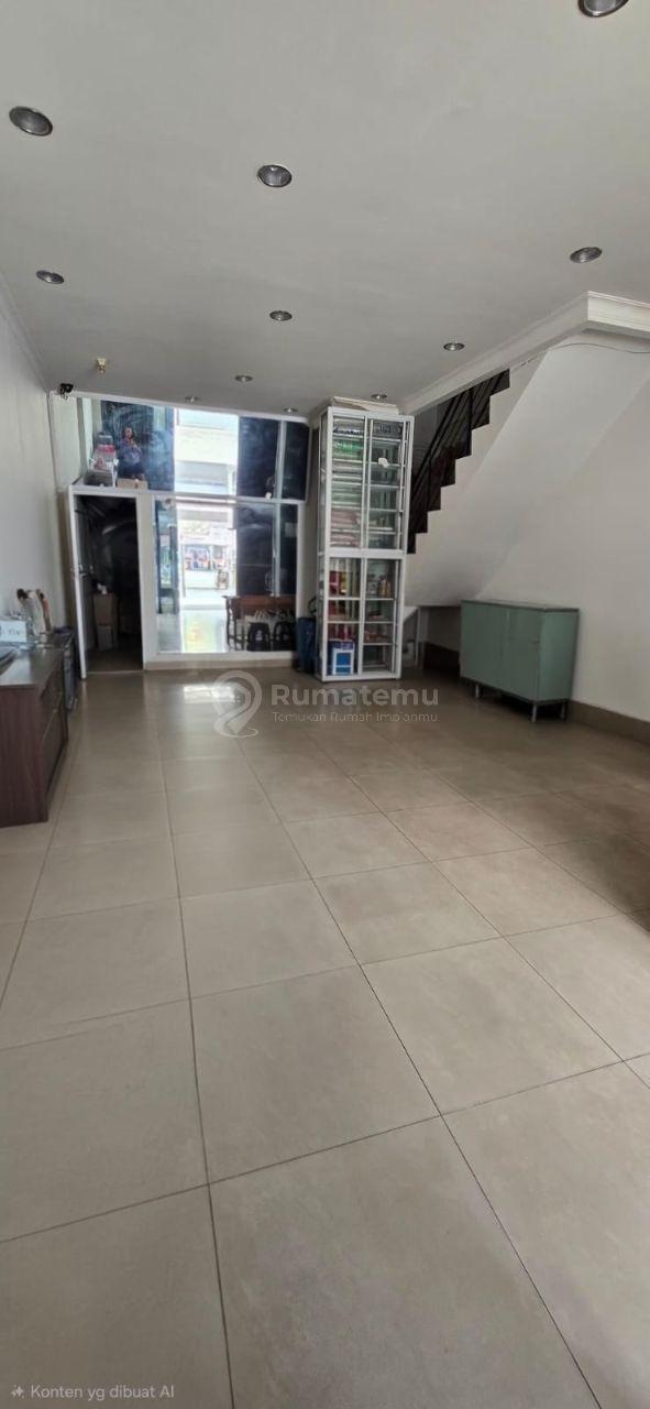 ruko di Bolevard Hijau Harapan Indah Bekasi