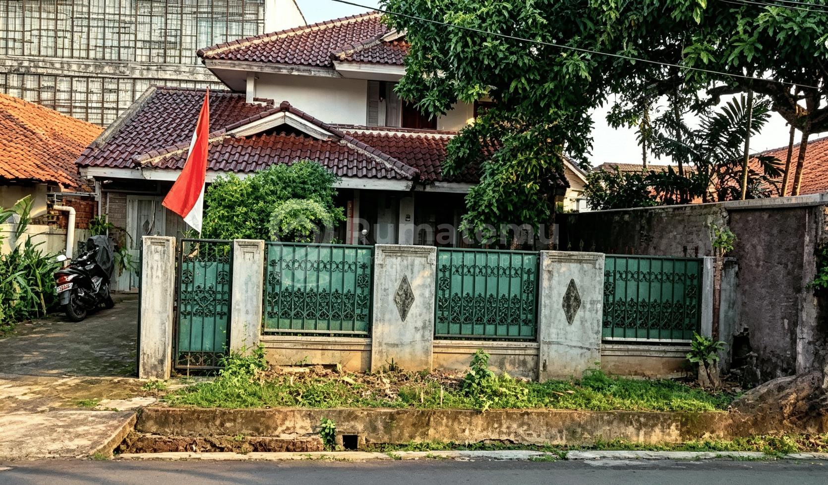 Dijual Rumah Hitung Tanah di Kebayoran Lama Jakarta Selatan