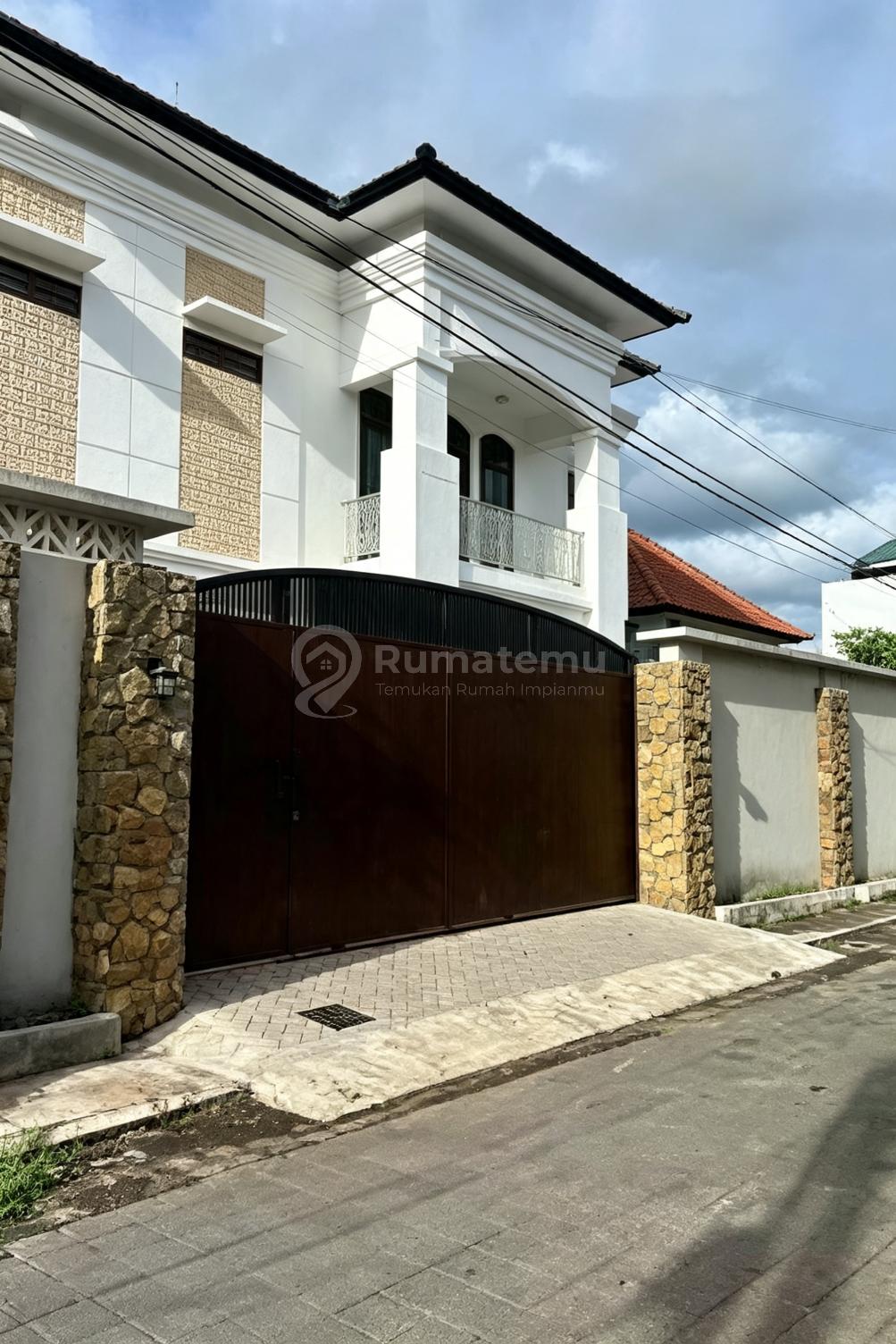 Ready For Sale Rumah Cantik Style Villa Siap Huni di Sidekarya Bali