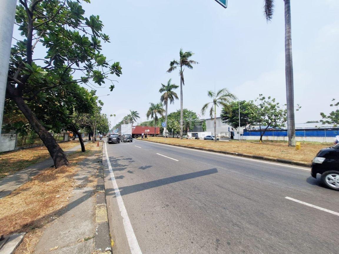 Gudang Ex Pabrik Hoek Kawasan Industri Jababeka Cikarang Utara