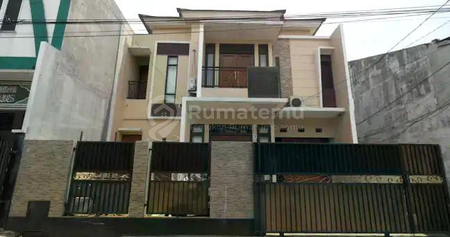 For Sale:  Rumah Bagus 2 Lt di Pejaten Timur, Pasar Minggu, Jakarta Selatan