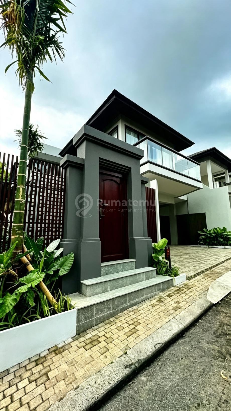 Damara Estate Jimbaran Bali With Private Pool