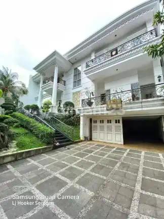 Rumah Cantik Mewah Lokasi Strategis Dan Asri Taman Tirta Golf Bsd