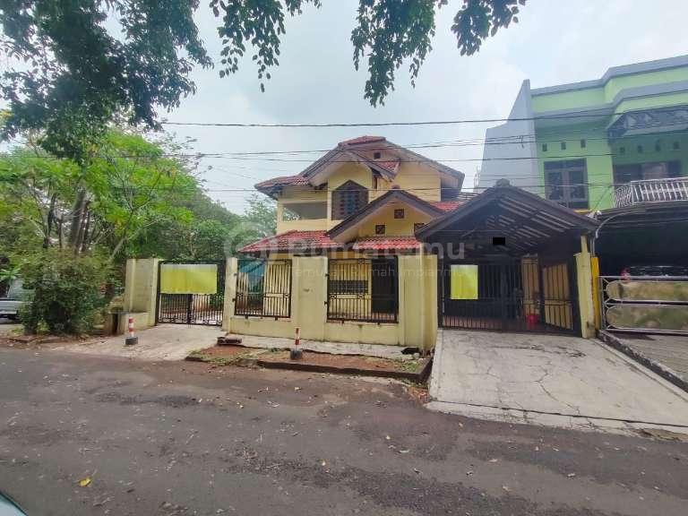Jual rumah cantik lokasi strategis dekat Jalan Casablanca di Cipinang Indah, Pondok Bambu, Duren Sawit