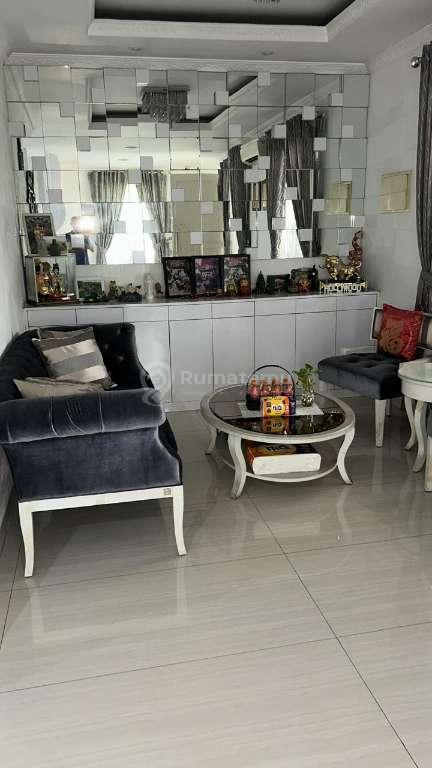 RUMAH HOEK 3 LANTAI DI GREEN LAND BGM PIK TEPAT DEPAN TZU CHI