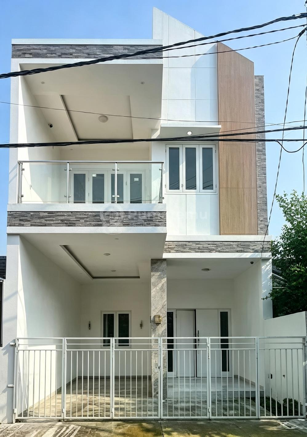 Dijual Rumah 2 Lantai Siap Huni Kencana Loka BSD
