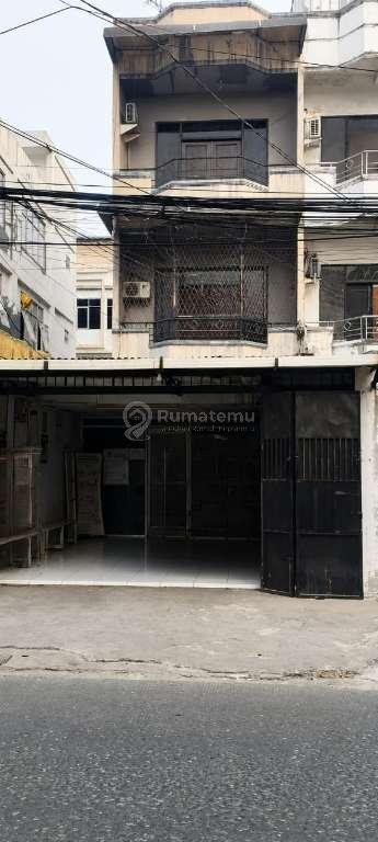 RUKO 4 LANTAI PINGGIR JALAN BISA TINGGAL & USAHA TURUN HARGA