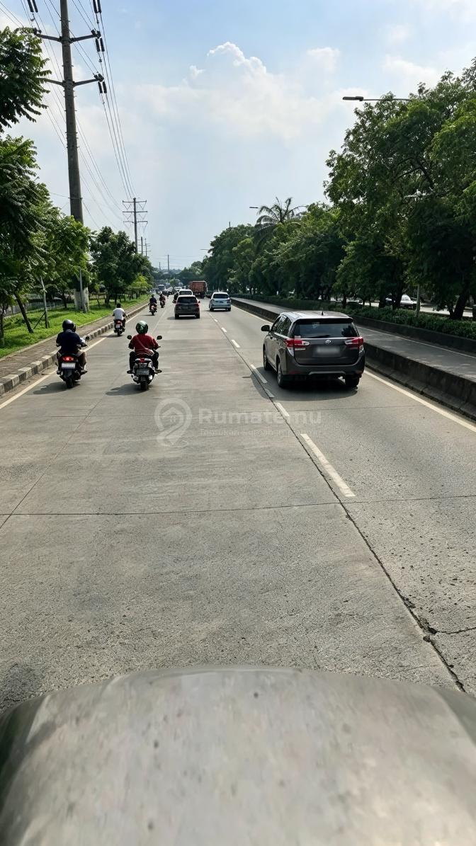 Disewakan Gudang dan Kantor Daan Mogot di Jalan Utama