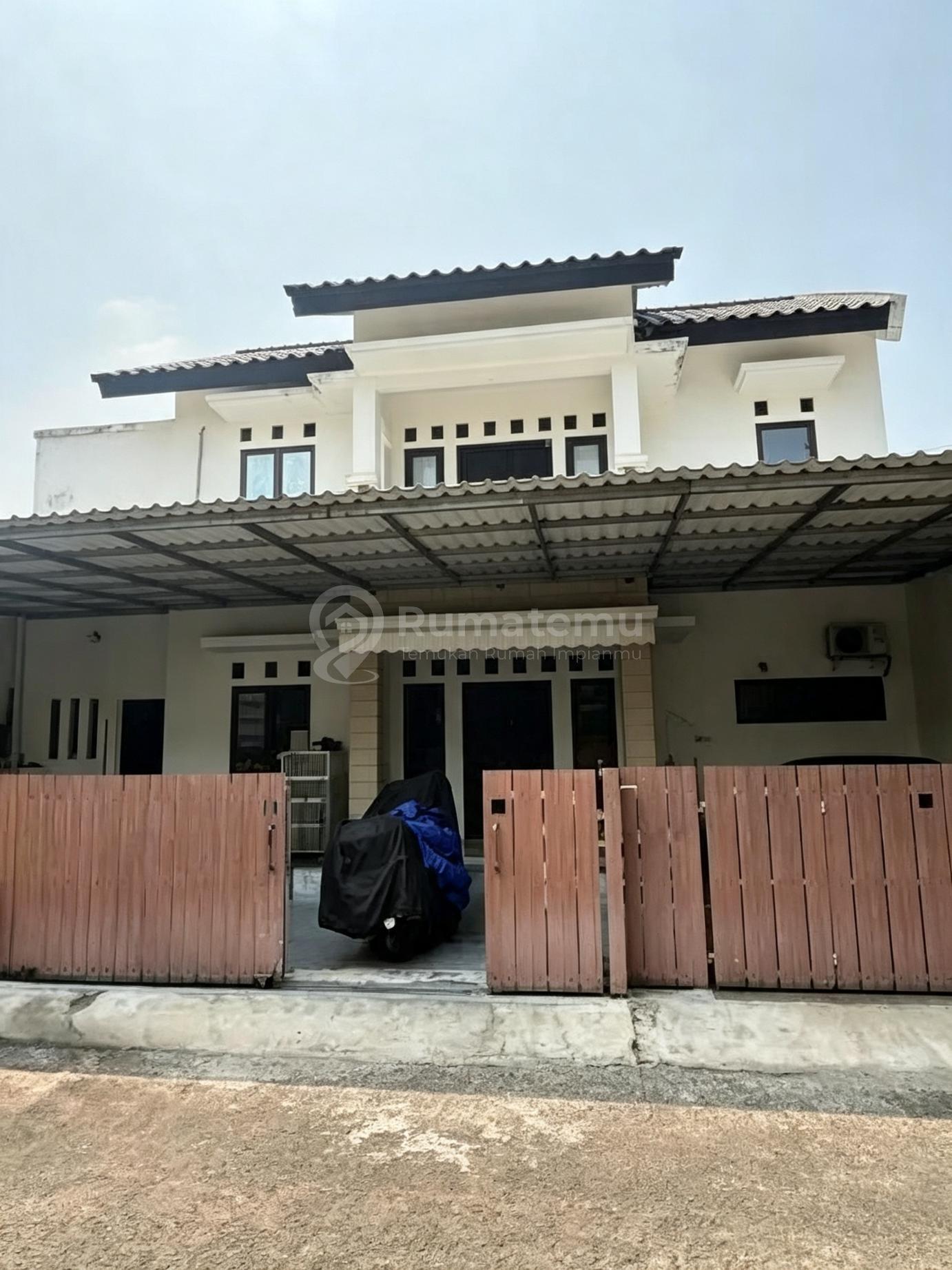 Rumah 2 Lantai Siap Huni Dekat Sekolah Internasional di Bintaro Sektor 9