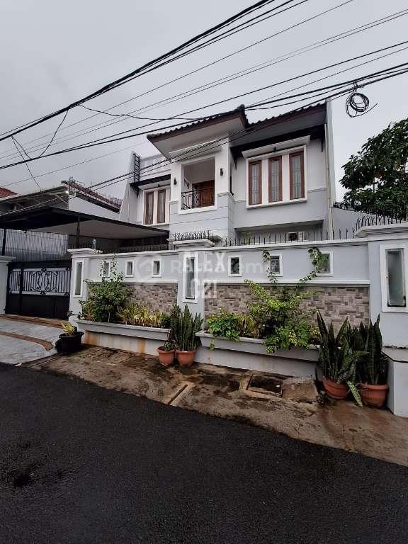 Dijual Rumah di Perumahan dekat Ciplaz Mall, Klender Bulak Duren Sawit, Jakarta Timur
