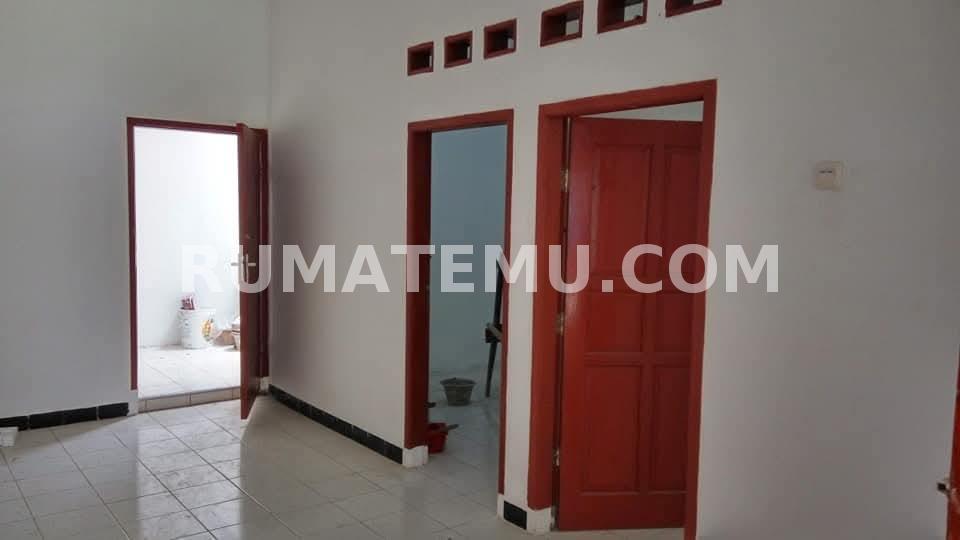 Rumah Komplek Mutiara Garuda