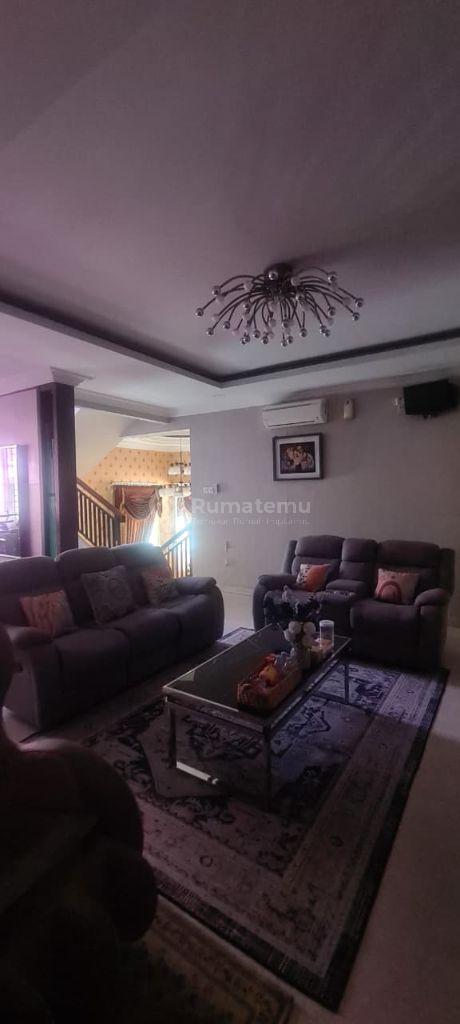Rumah 3 Lantai Di Gading Grande - Kelapa Gading