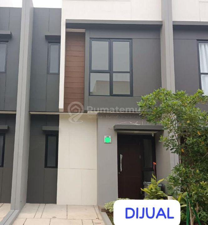 Rumah cantik minimalis siap huni di Sumarecon Crown Gading Bekasi
