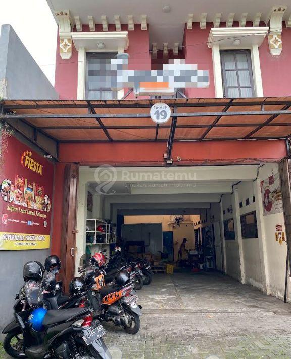 Rumah usaha Frozen 