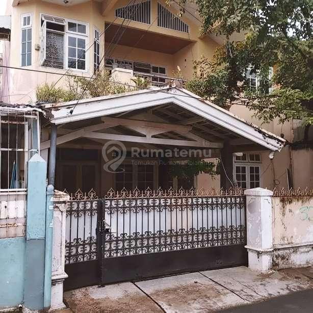 Dijual cepat rumah (BU) cocok utk rumah kost Lokasi sangat strategis di Kemanggisan