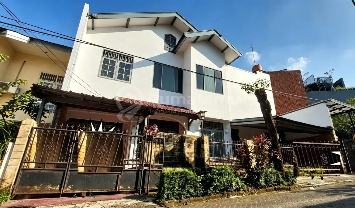 Dijual Rumah 2 Lantai Harga Murah Lokasi Strategis di Bintaro Jaya Sektor 3