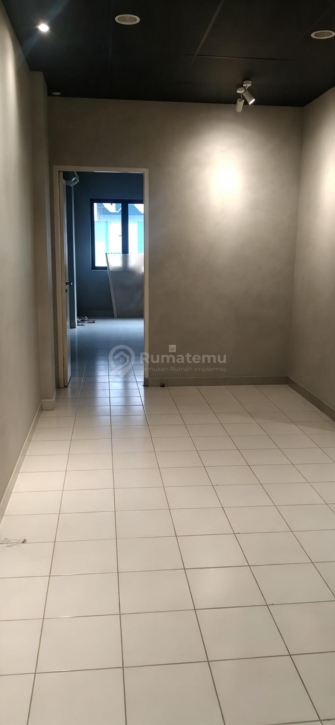 Dijual Atau Disewa Ruko Gandeng 4 Lantai LT 138M2 di Gading Bukit Indah - Kelapa Gading