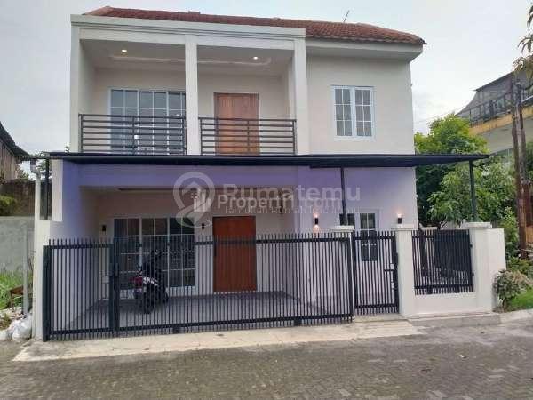 Jual Rumah Baru 50 m Saja ke Jalan Raya Kopo Dekat Tol Margaasih Bandung