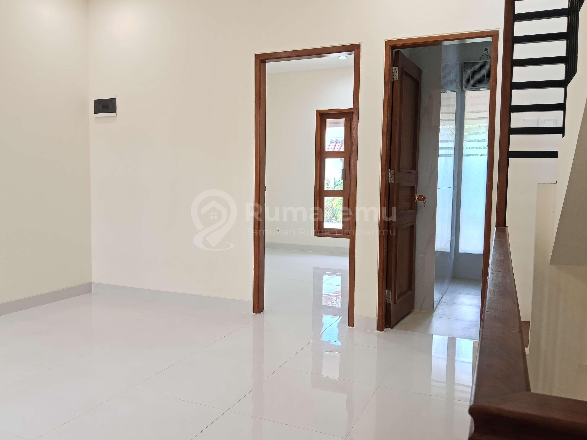 Dijual rumah nyaman lokasi strategis dekat Sektor 9 Bintaro MT 0246