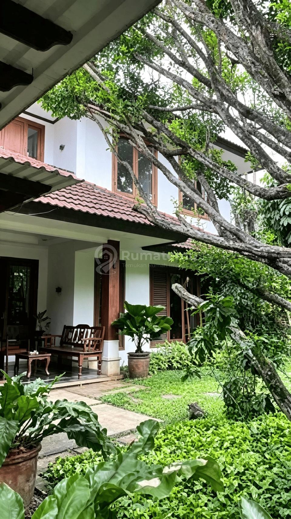 Dekat Gbk, Dijual Rumah Lama Terawat di Hang Tuah Keb Baru Jakarta Selatan