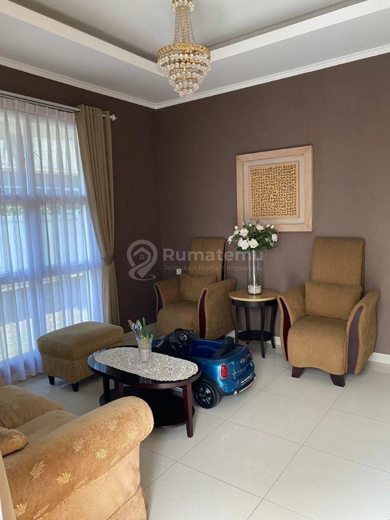 Rumah Mewah Antapani Dekat Arcamanik Bandung 