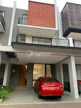 DIJUAL RUMAH BOTANY HILLS,4 KT 75 M2,CILANDAK BARAT,JAKARTA SELATAN