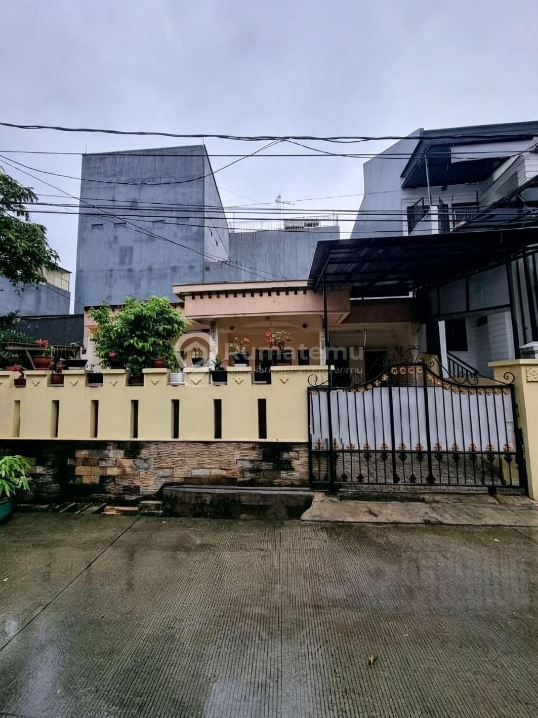 Dijual rumah komplek akses jalan 2 mobil lebih di area Rawa Buaya, Cengkareng, Jakarta
