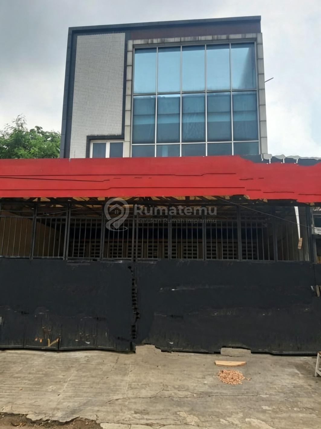 Dijual Ruko mandiri 3 lantai di pinggir jalan Raya BSD