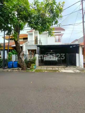 Rumah Secondary Dalam Komplek di Duren Sawit