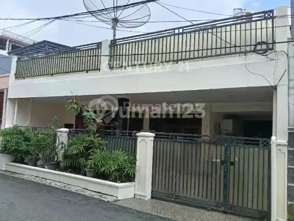 Rumah Bagus Siap Huni Dalam Komplek Rawamangun