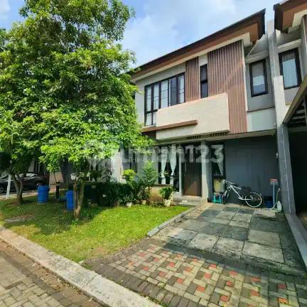 Rumah 2 Lantai Cantik Lokasi Super Strategis Cash Only Mozia BSD