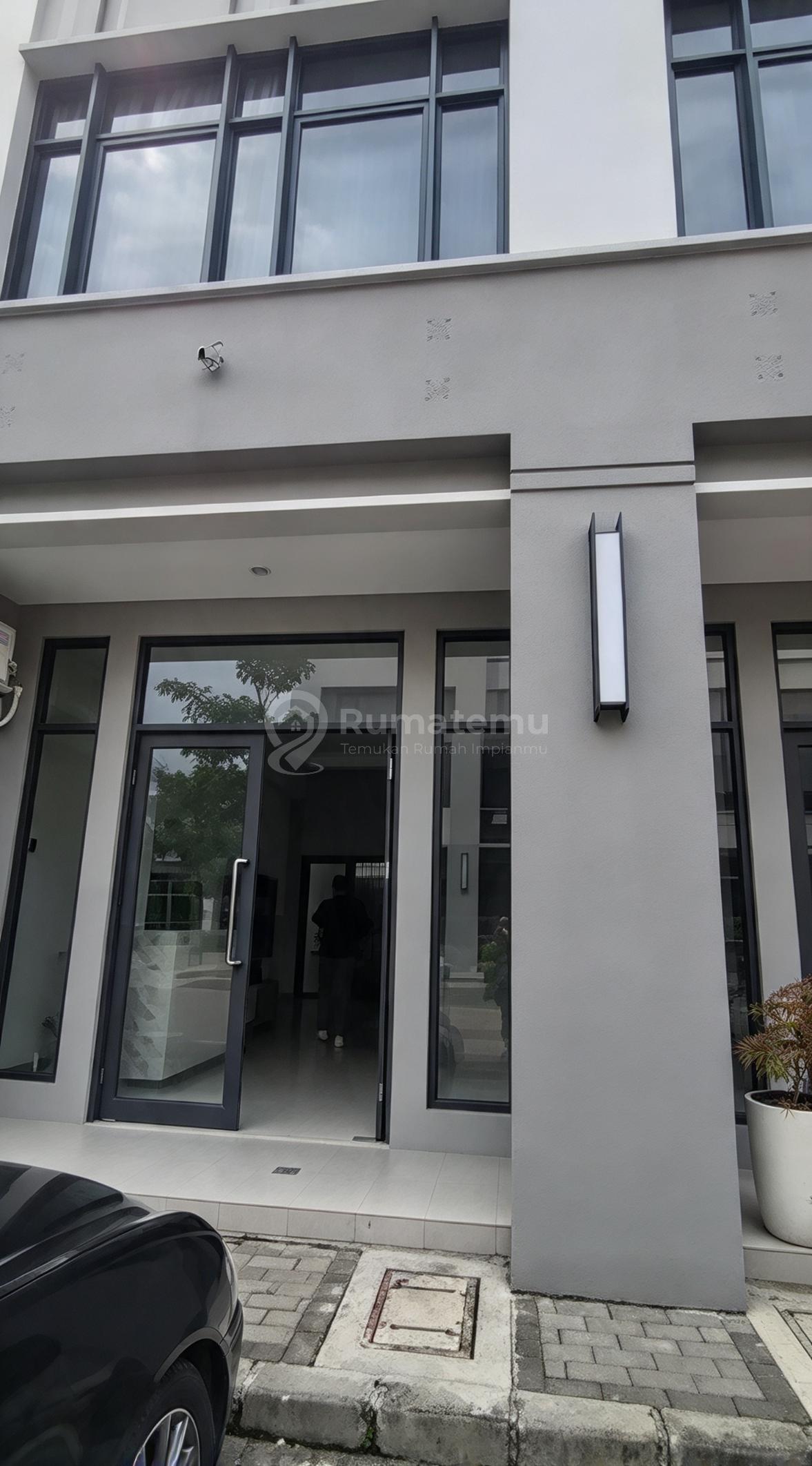 Disewa Ruko Gandeng District 91 di BSD City Dekat Aeon Lokasi Strategis