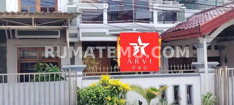 Dijual Rumah Besar 2 Lantai di Boulevard Galaxy Bekasi, SHM, Dekat Grand Galaxy Park