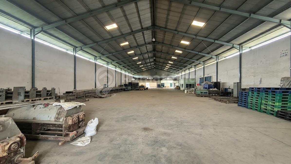 Gudang Siap Pakai Zona Industri di Area Mundu Kota Cirebon, Dekat Akses Pelabuhan.
